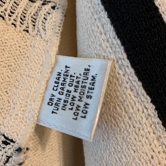 St. John Knit Ladies Size Small Black Cream Striped Open Front Cover Jacket Top - Picture 5 of 6